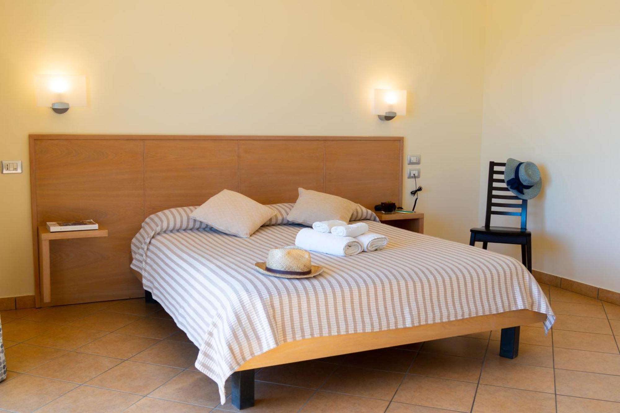 Hotel Garden برايا إيه ماري المظهر الخارجي الصورة